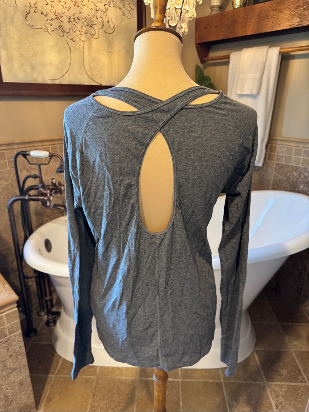Under Armour Long-Sleeve - Heather Gray workout gym heat gear loose fit large